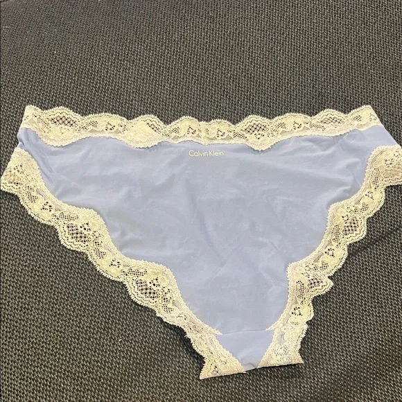 Calvin Klein Sky Blue Panties with Ivory Lace - Picture 3 of 4